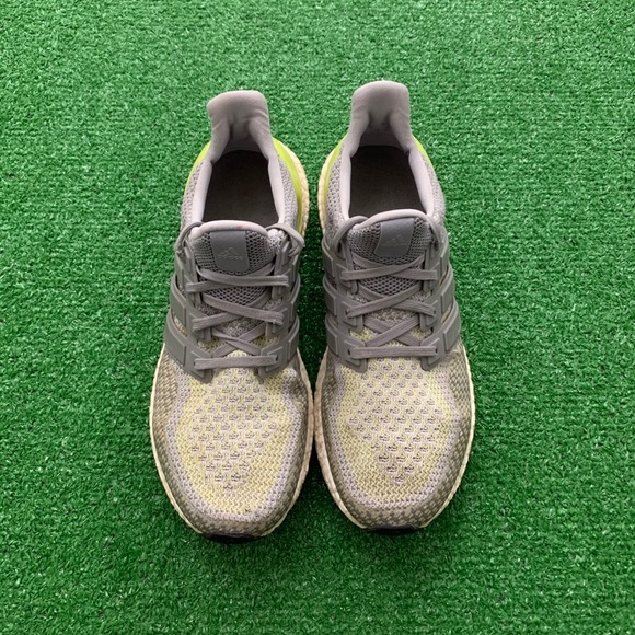 🔋Adidas Ultraboost 2.0 “Glow In the dark” (Sz 8) - Picture 3 of 11